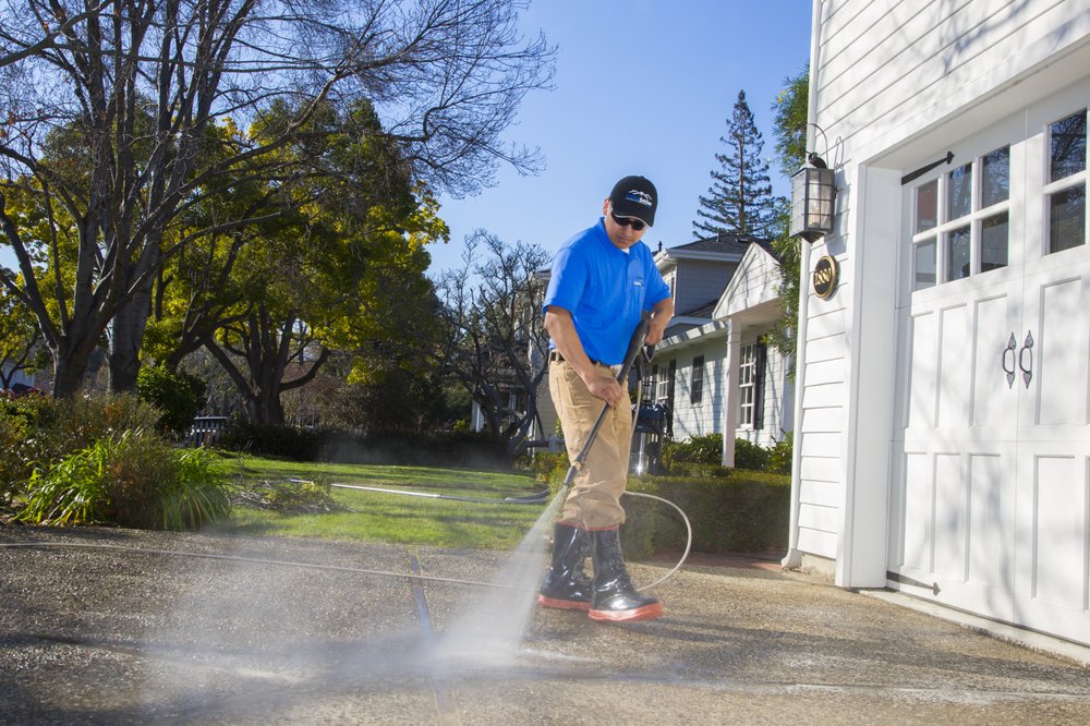 professional-power-washer-1.jpeg